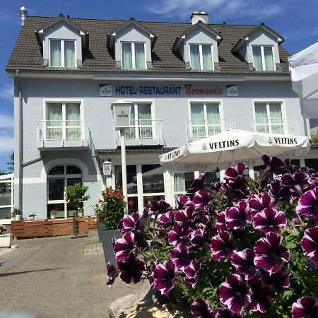 Hotel Restaurant Normandie Schildow Exterior photo